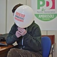 Elezioni, per il Pd un risveglio amaro.  Bersani: "Vittoria, ma situazione delicata"
