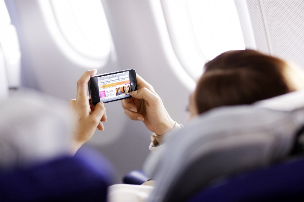 Connessi in volo, i nuovi servizi